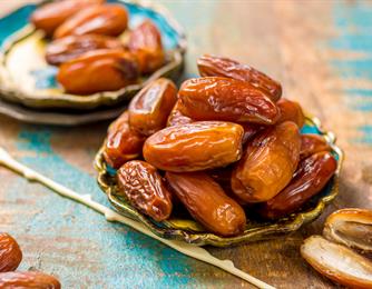 حمية التمر مفيدة لكني غير مرتاحة